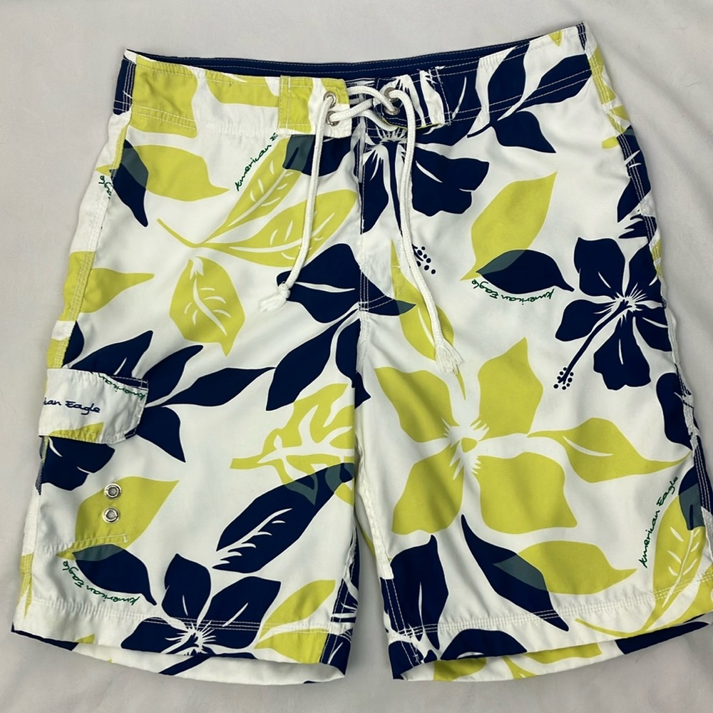 American Eagle Outfitters Floral Swim Shorts Yellow, White and Blue Mens size 32